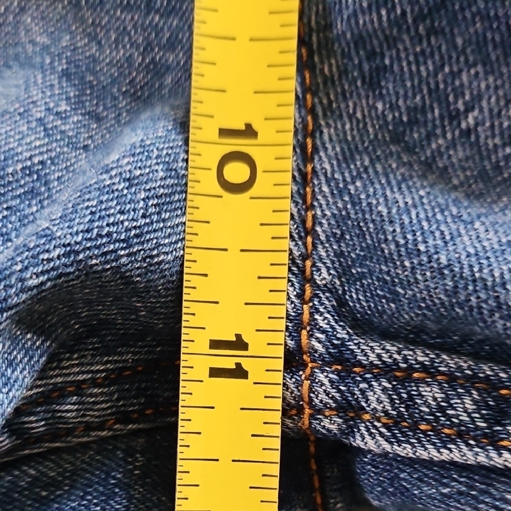 Abercrombie & Fitch Ultra High Rise Ankle- Distressed/Ripped  Size 28/6R - Picture 5 of 10